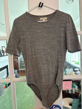 Madewell Gray Short Sleeve Crewneck Bodysuit